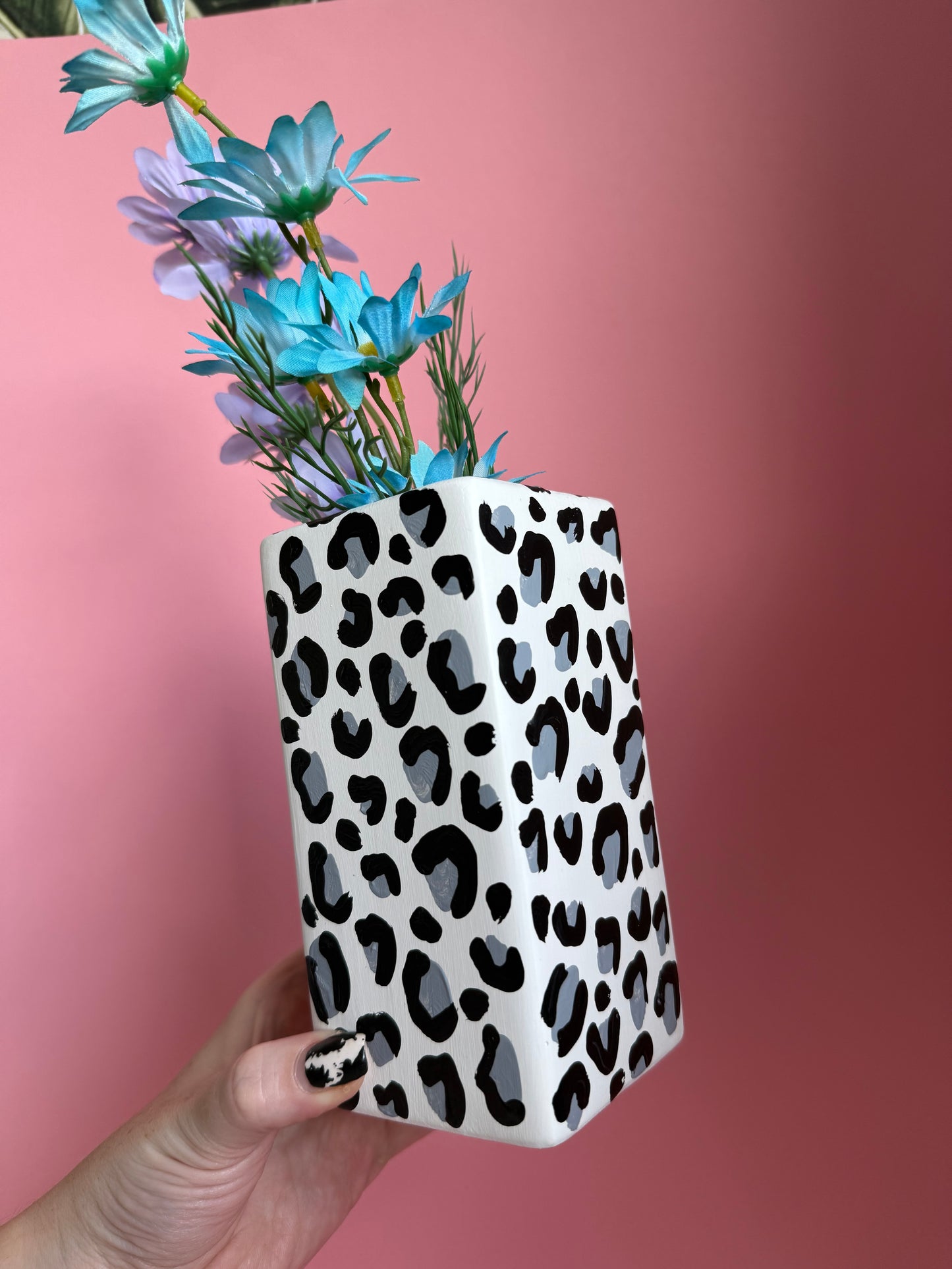 Snow Leopard Print Ceramic Vase Grey White