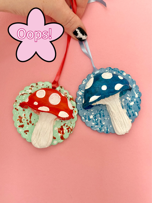Seconds Sale 3D hanging Toadstools