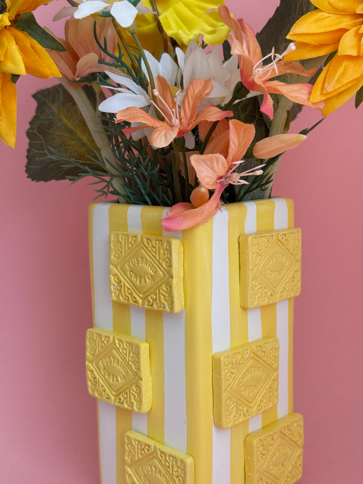Custard Cream Stripe Ceramic Vase