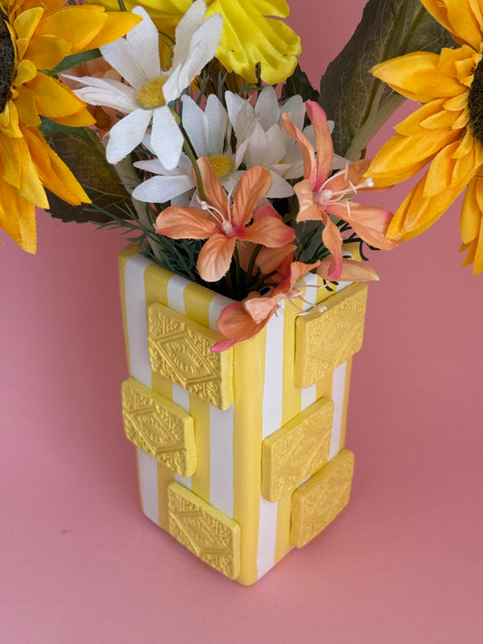 Custard Cream Stripe Ceramic Vase