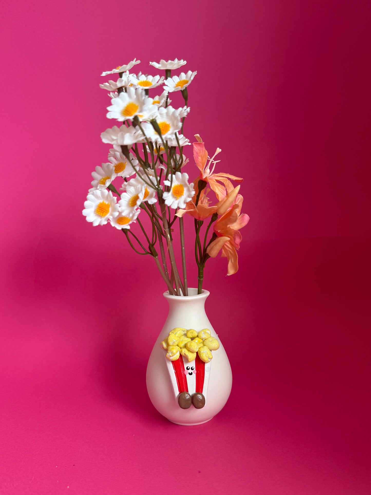 Popcorn Bud Vase