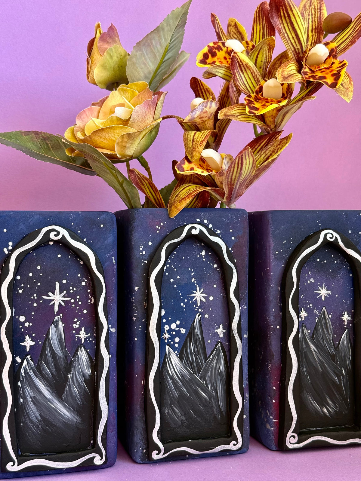 Fantasy Mountain Window Bookshelf Vase