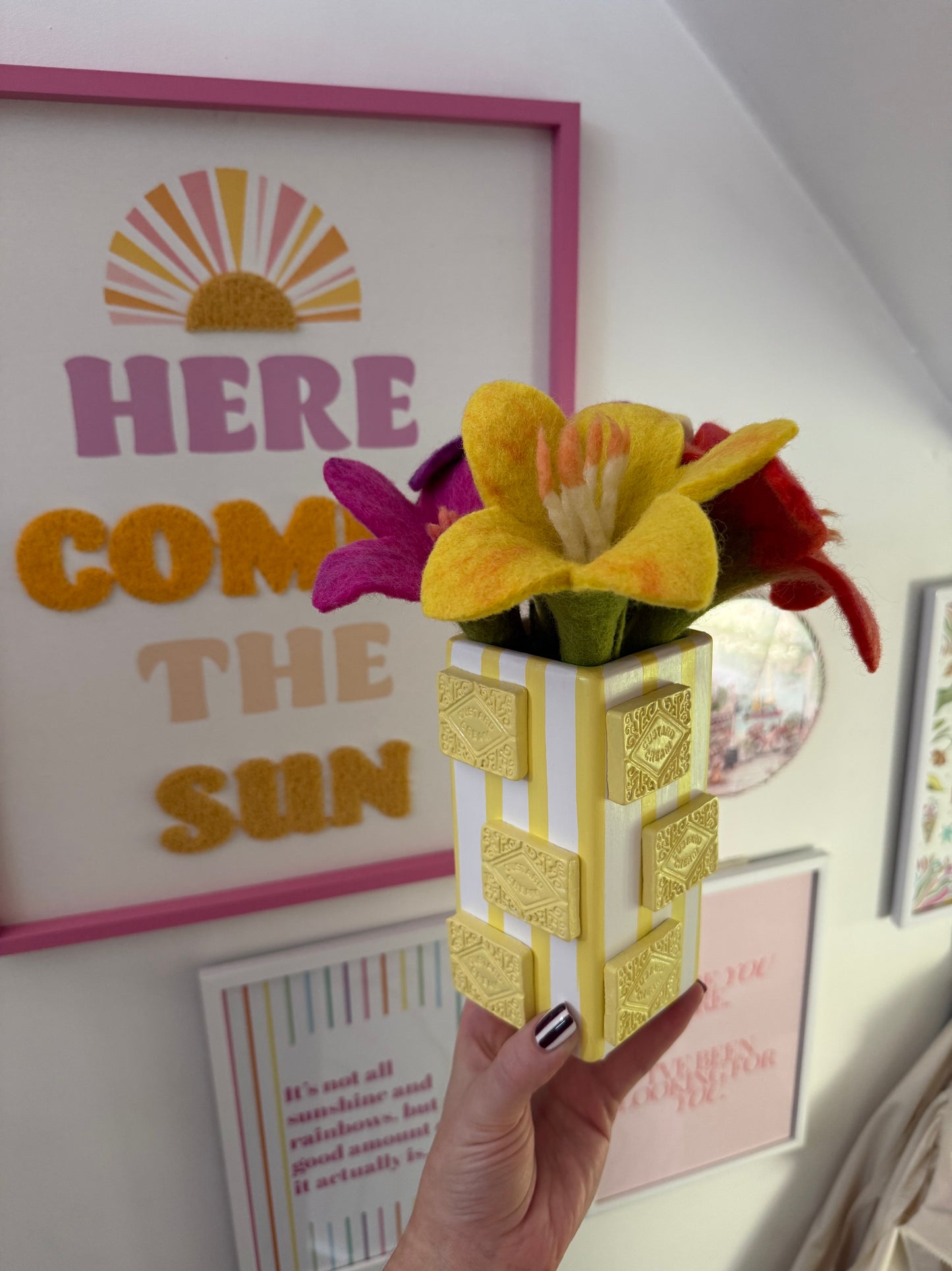 Custard Cream Stripe Ceramic Vase