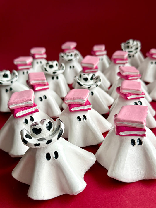 Reading Ghost Bookshelf Ornament
