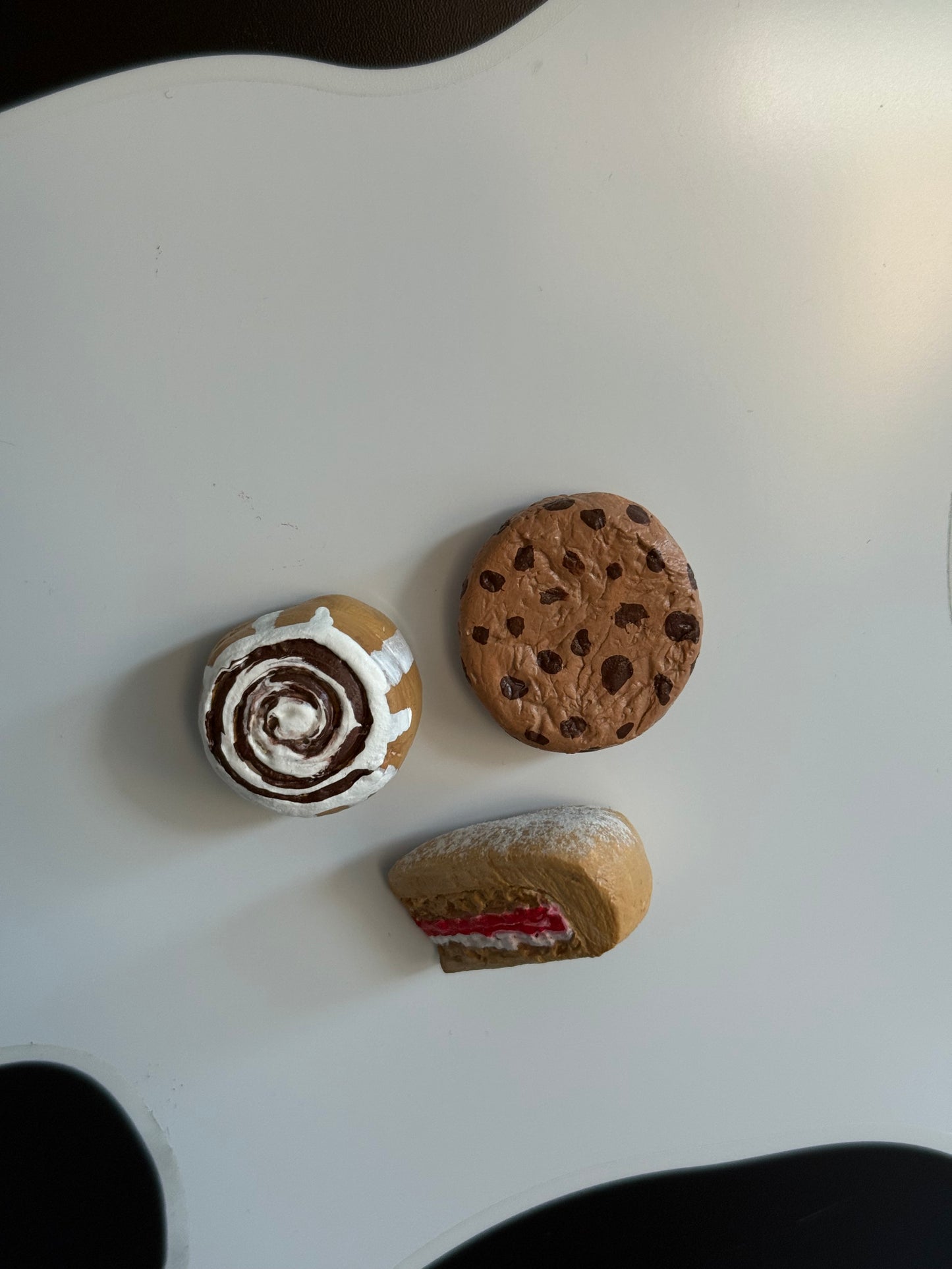Cafe Magnet Set, Victoria Sponge Slice, Cookie, Cinnamon Swirl Bun