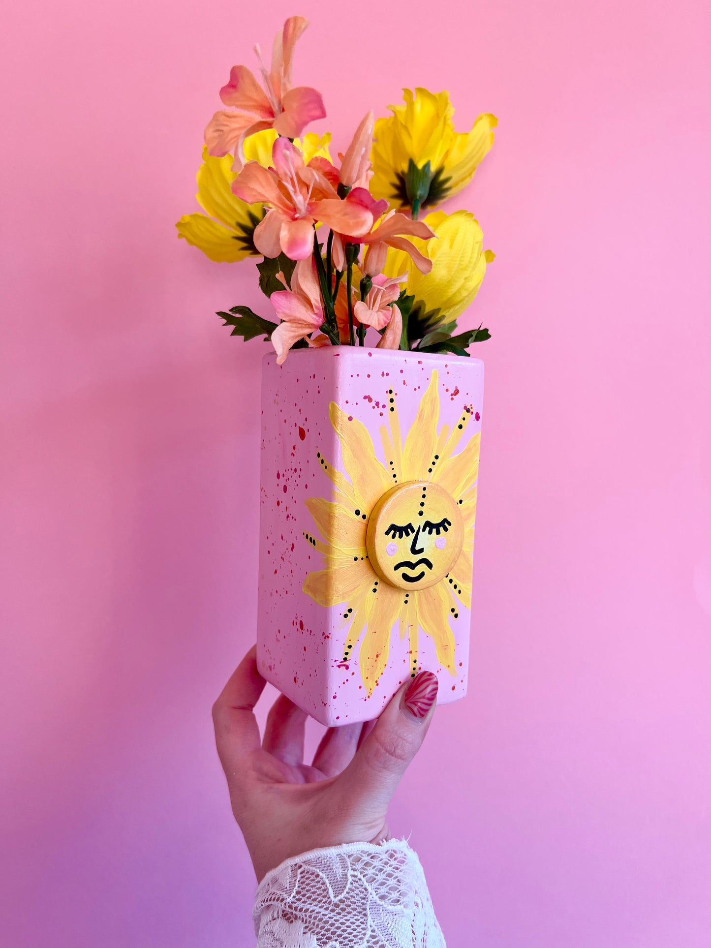 3D Sun Ceramic Vase Pink & Yellow
