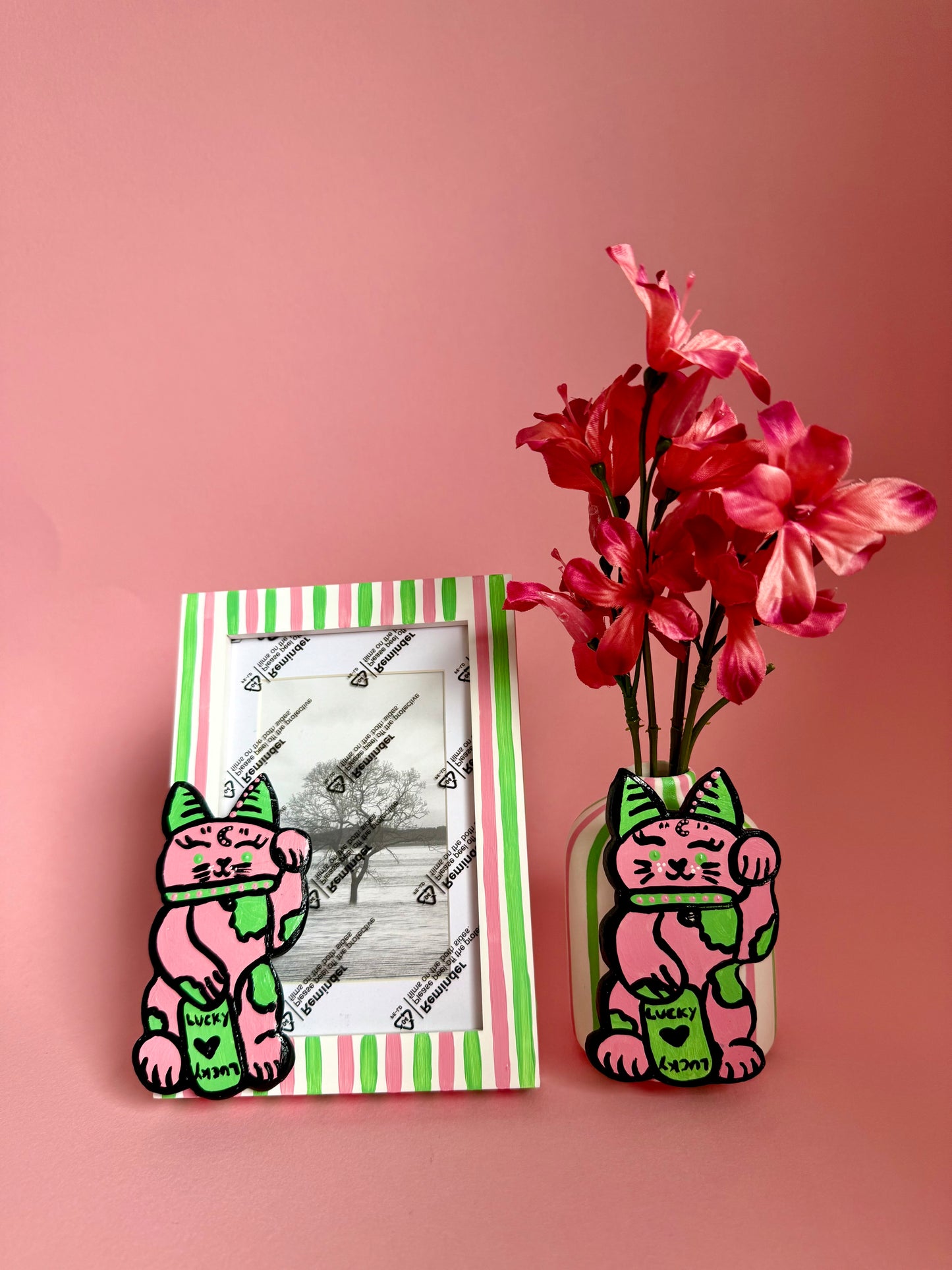 Lucky Cat Ceramic Bud Vase Maneki Neko
