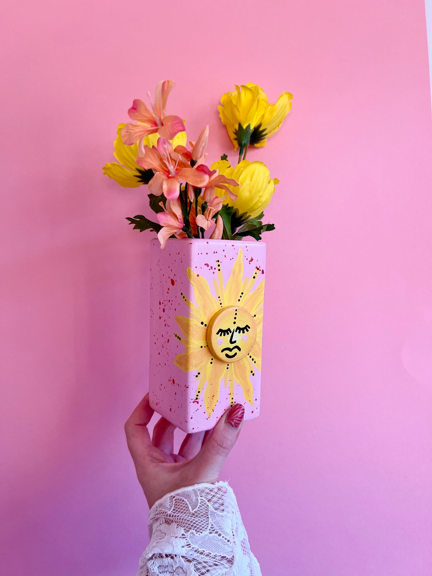 3D Sun Ceramic Vase Pink & Yellow