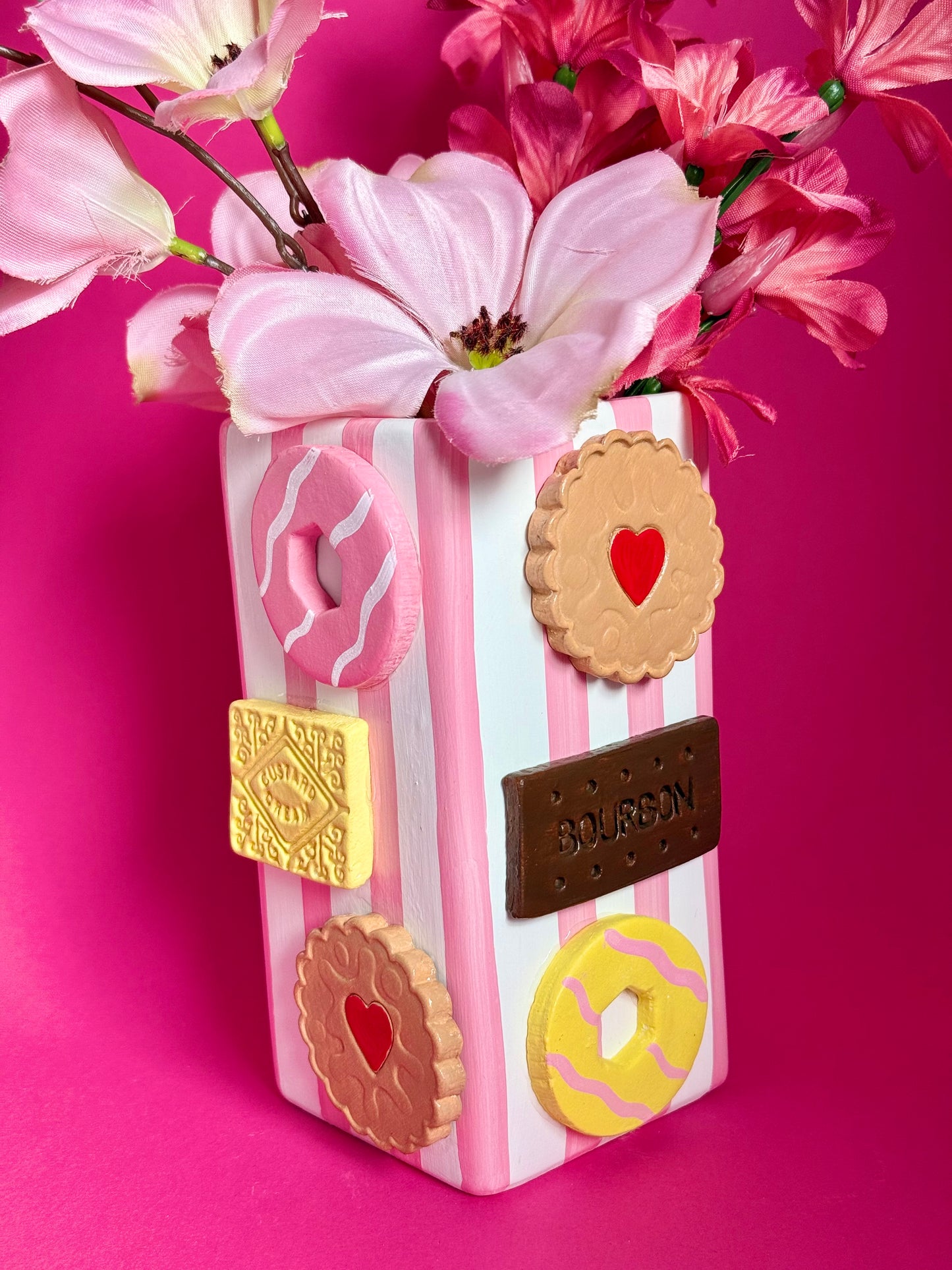 Grandma’s Biscuits Ceramic Vase Square