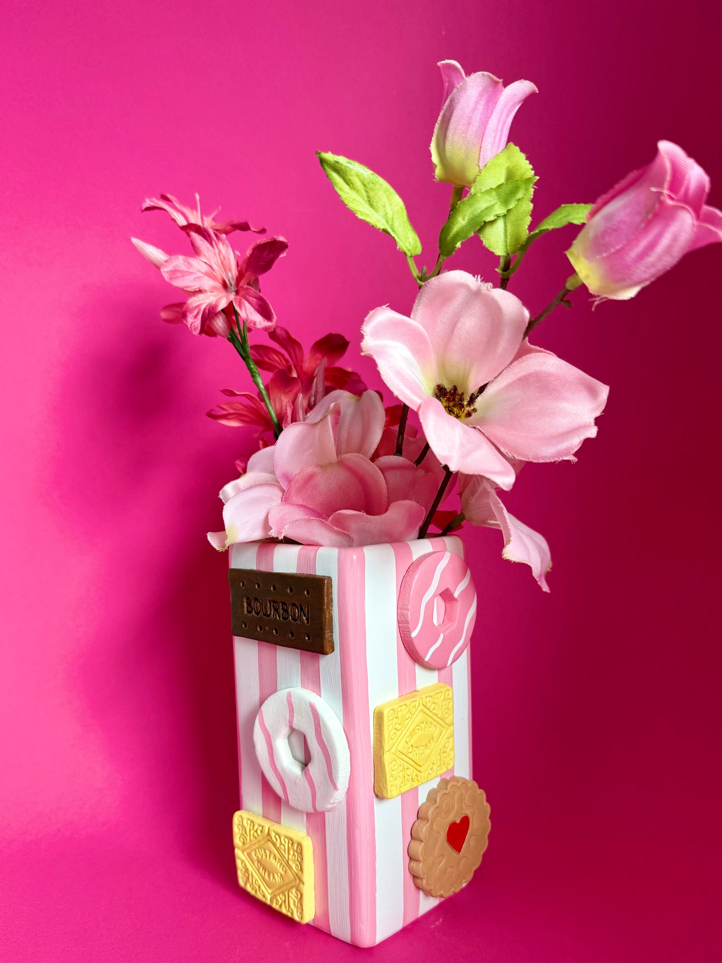 Grandma’s Biscuits Ceramic Vase Square
