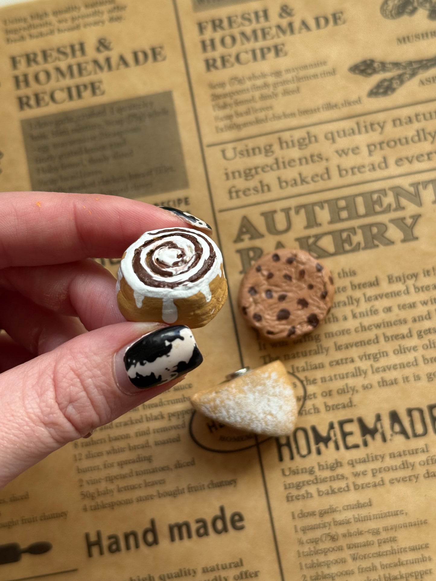 Cafe Magnet Set, Victoria Sponge Slice, Cookie, Cinnamon Swirl Bun