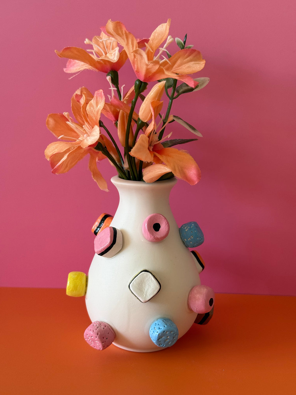 Retro Sweet Bud Vase