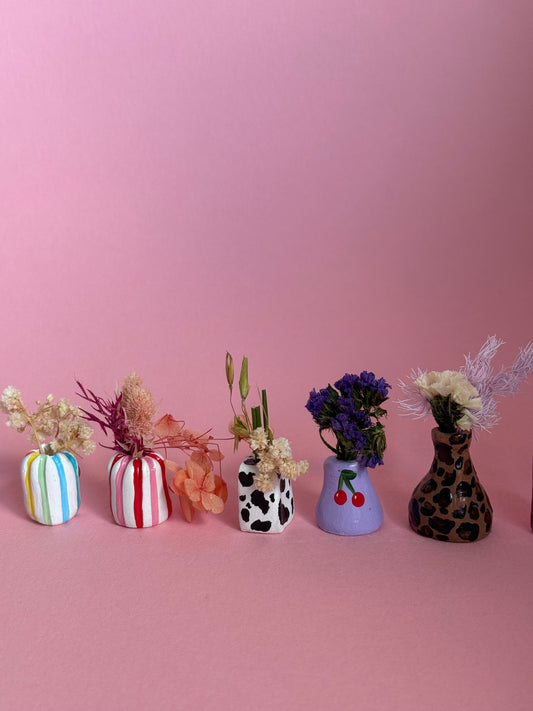 Utopia Tiny Vase Magnets Set of 5 ( Dried Flowers Included)